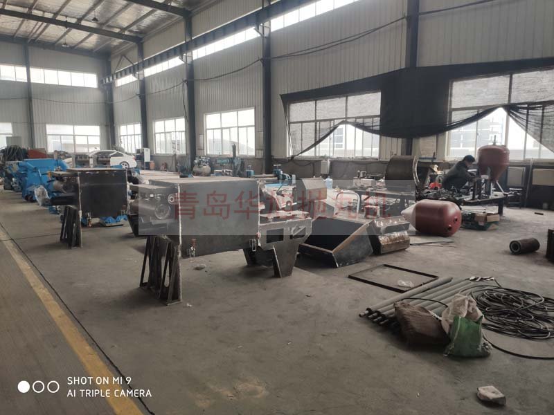 移動(dòng)式路面拋丸機加工區